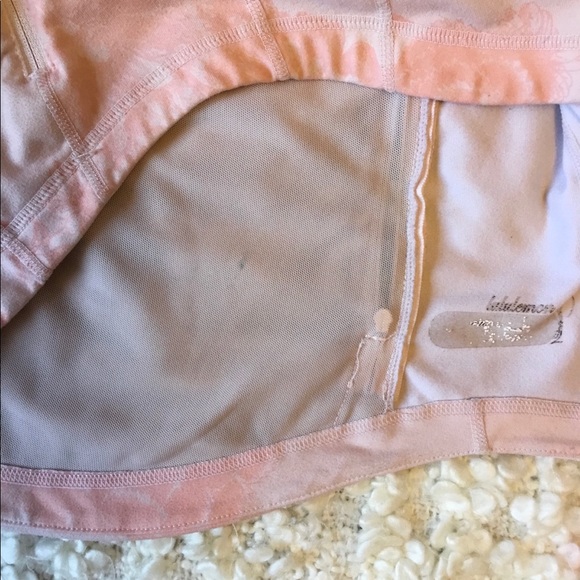 Rare Lululemon 🍋 zip up short sleeved sweater - Picture 10 of 10